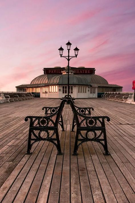 Cromer Gem of the Norfolk Coast - Best Beaches in Norfolk Guide Cromer Norfolk, England Beaches, Norfolk England, Norfolk Coast, Norwich Norfolk, Victorian Buildings, Seaside Beach, Place To Visit, Cozy Mysteries