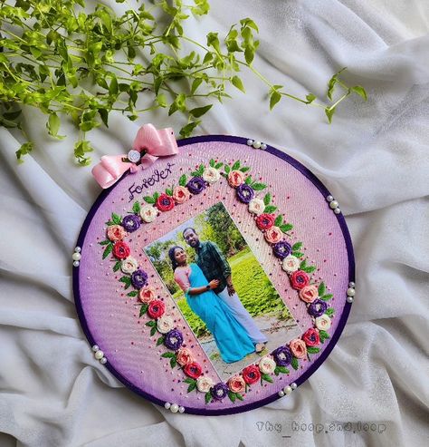 Hand embroidered photo frame Embroidery Hoop Art Tutorial, Embroidered Photography, Wedding Embroidery Hoop, Egyptian Architecture, Silk Ribbon Embroidery Patterns, India Crafts, Embroidery Hoop Art Diy, Embroidered Photo, Simple Hand Embroidery Patterns