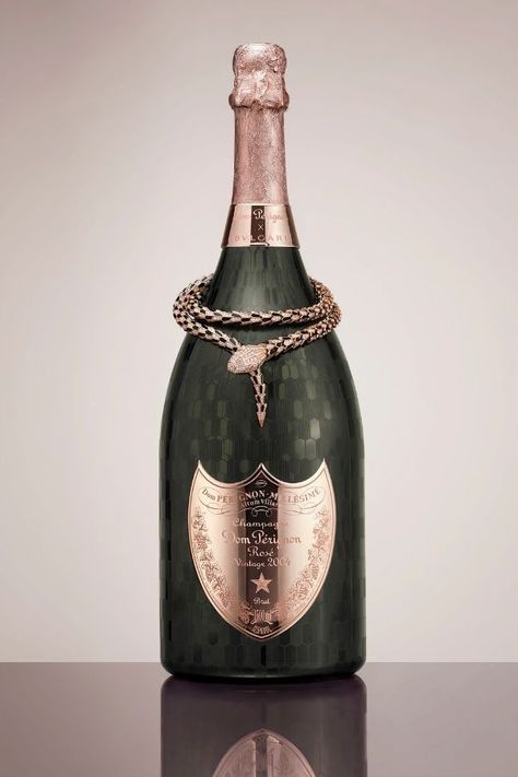 Don Perignon, Expensive Champagne, Moët Chandon, Champagne Brands, Alcohol Packaging, Expensive Wine, Rose Champagne, Alcohol Bottles, Wine Brands