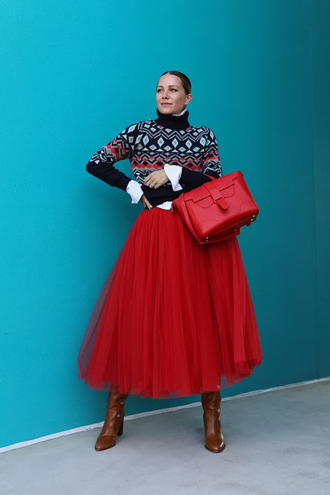 Tulle Skirt Outfit, Tulle Skirts Outfit, Blair Eadie, Color Blocking Outfits, Atlantic Pacific, Fashion Sketches Dresses, Tulle Skirts, Fashion Sites, Fiery Red