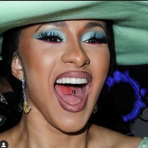 1,093 Likes, 9 Comments - CARDI B FANPAGE (@cardibaddit) on Instagram: “Love this piercing )Follow @musicworldwidehub __ _ @paluseigho .. . ______ ___  #cardibfans #cardib…” Piercing Tongue, Tongue Piercings, Mouth Piercings, Piercing Inspiration, Cardi B Photos, Double Tongue Piercing, Double Cartilage Piercing, Tongue Ring, Aaliyah Haughton