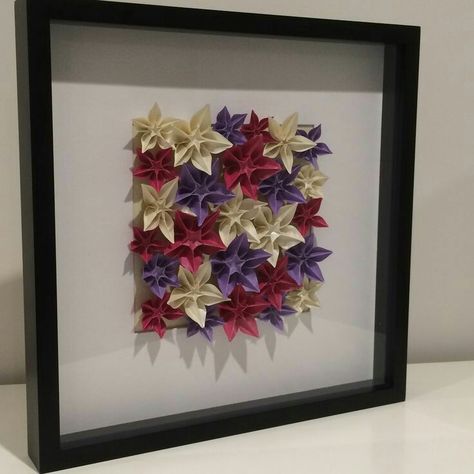 ғσℓℓσω мє: @Rollody Origami Framed Wall Art, Origami Display, Origami Products, Origami Frame, Framed Origami, Asian Art Projects, Origami Decor, Origami Wall Art, Origami Flowers Tutorial