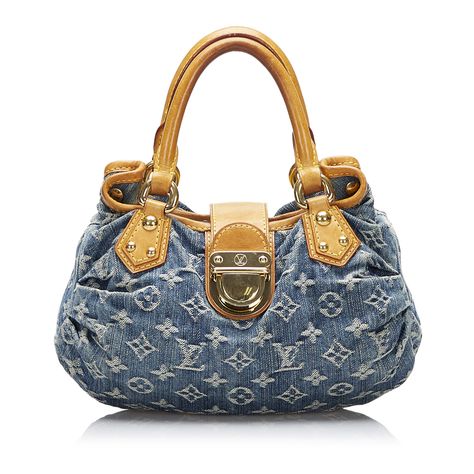 The authenticity of this luxury Louis Vuitton Pleaty handbag is guaranteed by LXR. This deluxe luxury handbag comes in denim. Louis Vuitton Denim, Louis Vuitton Blue, Pretty Bags, Cute Bags, Leather Handles, Vintage Handbags, Luxury Items, Vuitton Handbags, Louis Vuitton Handbags