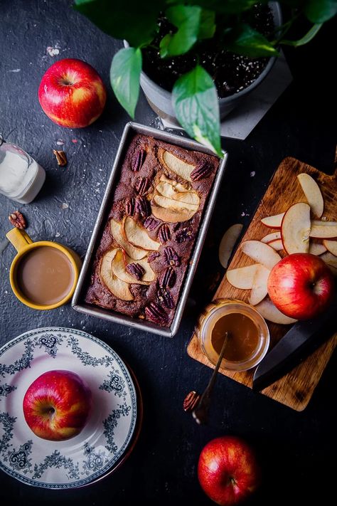 Apple Almond Cake | Playful Cooking #apple #cake #foodphotography #applecake #playfulcooking One Bowl Apple Cake Recipe, Apple Almond Cake, One Bowl Cake, Apple And Almond Cake, Easy Cake Recipe, Plating Ideas, Chicken Recipes Boneless, Apple Bite, Photography Composition