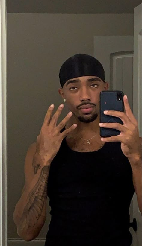 Durag Aesthetic Man, Goatee Aesthetic, Black Men Goatee, Durag Men Aesthetic, Black Guy Aesthetics, Fine Black Guy, Black Men Aesthetic, Durag Men, Mustache And Goatee