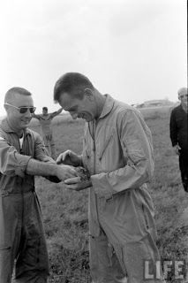 Gus Grissom, Apollo Space Program, Project Mercury, Nasa Space Program, Nasa History, Space Hero, Apollo 1, Nasa Photos, Apollo Missions