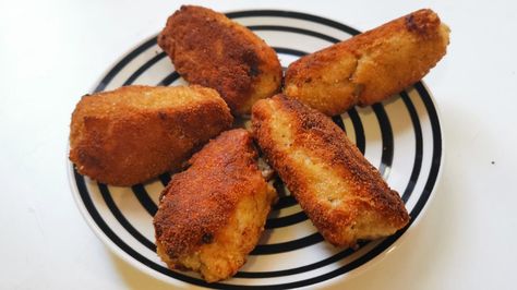 Fish Croquettes Recipe, Tuna Croquettes Recipe, Tuna Croquettes, Tuna Fish Recipes, Spanish Cooking, Homemade Aioli, Chicken Croquettes, Spanish Foods, Croquettes Recipe