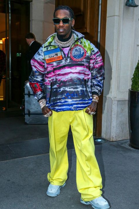 Offset wears yellow pants in Paris Offset Outfits Rapper, Offset Outfit, Rappers Outfits, Offset Fashion, Real Streetwear, Offset Rapper, Offset Style, Men Drip, Rap Clothes