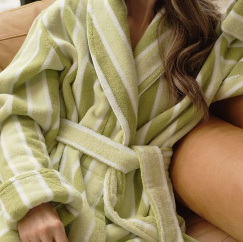 The Perfect Bathrobe: Brooklinen Super-Plush Robe Comfy Robes For Women, Aesthetic Bath Robe, Soft Robes For Women, Cute Bathrobe Aesthetic, Bath Robes Aesthetic, Spa Robe Aesthetic, Cute Bath Robe, Cozy Robe Aesthetic, Women’s Robes