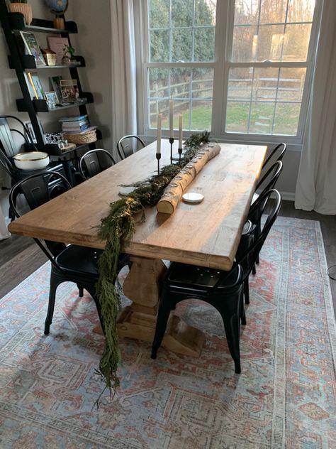 Dining Room With Metal Chairs, Boho Rustic Dining Table, Wooden Table With Metal Chairs, Dining Room Metal Chairs, Black Metal Chairs Dining Rooms, Wood Table Black Metal Chairs, Rustic Table With Modern Chairs, Metal Chairs With Wood Table, Dark Wood Table With Black Chairs