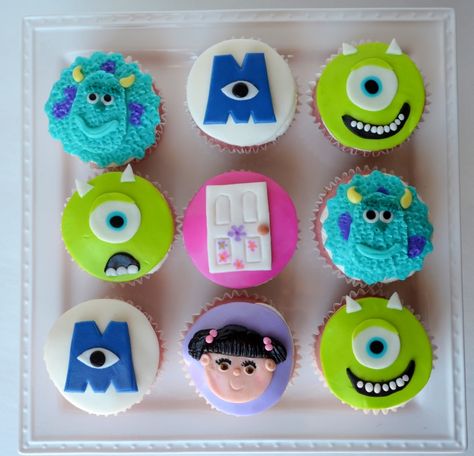 Monsters Inc Strawberry Cupcakes With Vanilla Bc And Fondant Toppers I Had So Much Fun Making These Monsters Inc Cupcakes, شركة المرعبين المحدودة, Monster Inc Cakes, Monsters Inc Baby Shower, Biscuits Halloween, Monsters Inc Baby, Disney Cupcakes, Cupcakes Fondant, Monster Inc Birthday