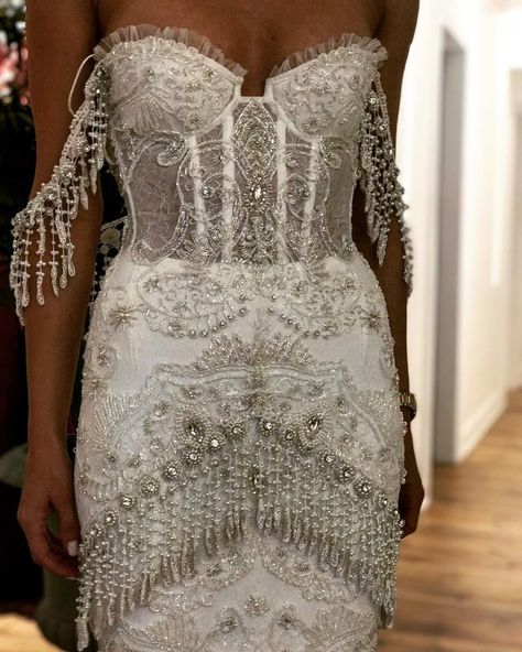 Bling Wedding Dress, Wedding Aesthetic, Wedding Dress Inspiration, Gorgeous Gowns, Dream Wedding Dresses, Fancy Dresses, Dream Dress, Wedding Gown, Pretty Dresses