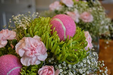 Tennis Ball Flower Arrangement, Tennis Centerpieces Ideas, Tennis Proposal, Tennis Decorations, Wimbledon Party, Tennis Event, Mitzvah Decor, Tennis Party, Beach Tennis