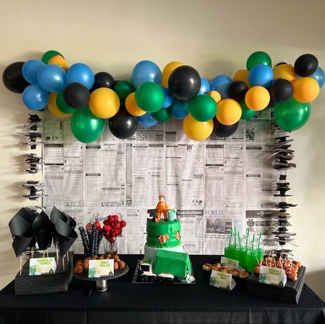 Garbage Truck Balloon Garland, Garbage Truck Party Food Ideas, Garbage Truck Party Ideas, Garbage Truck 2nd Birthday Party, Garbage Themed Birthday, Garbage Truck Party, Truck Theme Birthday, Trash Party, Third Birthday Party