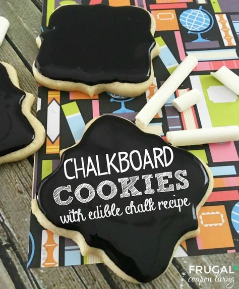 Chalkboard cookies with edible chalk. Show off your hand lettering and calligraphy skills with these back to school snack recipe for the kids #chalk #chalkboard #handlettering #calligraphy #backtoschoolrecipes #recipes #frugalcouponliving #cookies #cookierecipe Chalkboard Cookies, Edible Chalk, Specialty Cookies, Appreciation Cookies, Back To School Cookies, Royal Cookies, Designer Cookies, School Cookies, Work Recipes