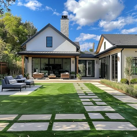 15 Artificial Grass Patio Ideas That Will Make Your Backyard Amazing Grass Patio Ideas Outdoor Living, Faux Grass Backyard, Turf Patio Ideas, Low Maintenance Backyard Ideas, Artificial Grass Backyard Ideas, Grass Patio Ideas, Artificial Turf Backyard Ideas, Backyard Turf Ideas, Turf Backyard Ideas