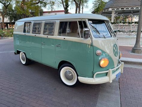 Vw Bus For Sale, Volkswagen Westfalia, Volkswagen Vans, Volkswagen Type 2, Camping Van, Volkswagen Van, Vintage Vw Bus, Vw Vans, Vw Bus Camper