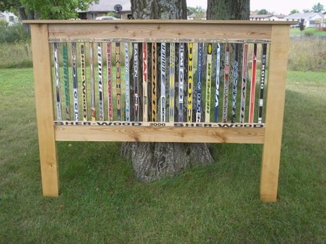 hoping my little guy follows in his uncles hockey footsteps. perfect way to use all of my brothers broken sticks! Hockey Stick Furniture, Diy Beauty Organizer, Hockey Stick Crafts, Stick Furniture, Hockey Diy, Hockey Crafts, Hockey Bedroom, Hockey Decor, Hockey Room