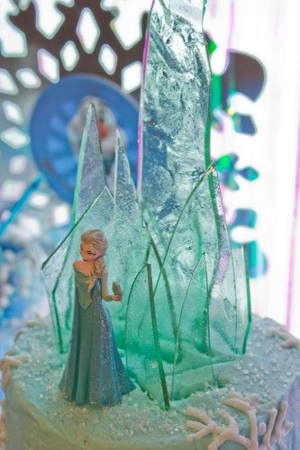 Eiskönigin Kuchen Topper EASY selber machen *** Frozen Elsa's cake topper ice castle DIY tutorial Torte Frozen, Frozen Elsa Cake Topper, Elsa Torte, Elsa Cake Toppers, Elsa Cake Frozen, Winter Torte, Frozen Bday Party, Bolo Frozen, Frozen Cake Topper