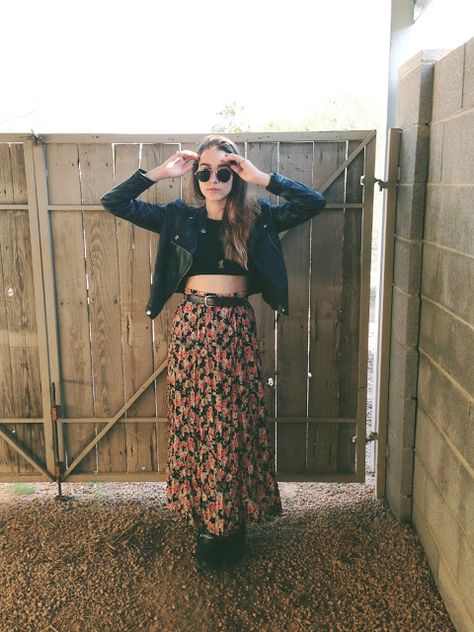 Indie Folk Outfits, Boho Grunge Outfits, Folk Aesthetic, Traveler Fashion, Indie Hipster, Boho Outfit, Boho Grunge, Time Traveler, Vintage Outfit