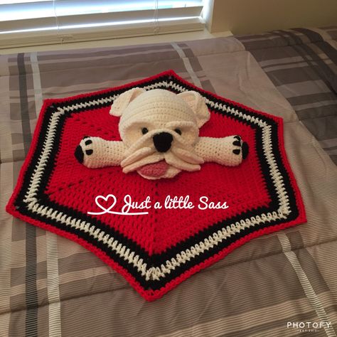 Georgia Bulldog Lovey Blanket Crochet Amigurumi red white black Bulldog Lovey Crochet, Crochet Georgia Bulldog Blanket, Georgia Bulldogs Crochet, Lovey Blanket Crochet, Lovey Baby Blanket, Lovey Crochet, Loom Crochet, Georgia Bulldog, Crochet Lovey