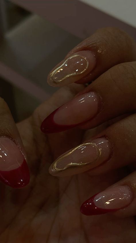 Maroon And Gold Nail Ideas, Red Prom Dress Nails Ideas, Clear And Red Nails, Red Quince Nails Almond, Deep Red Nails With Design, Hoco Nails For Red Dress, Red Nails Homecoming, Simple Shellac Nails Designs, Crimson Nail Designs