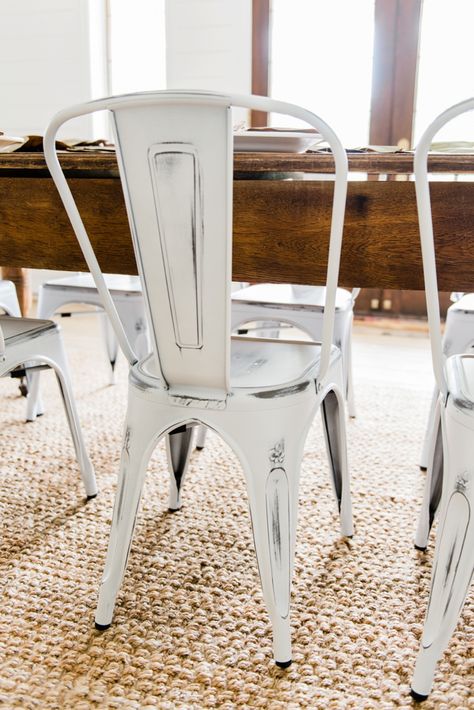 Metal Farmhouse Chairs, Farmhouse Kitchen Chairs, Farmhouse Flip, Diner Room, Small Chairs, Cottage Dining, Couch Ideas, Dining Room Updates, Grey Couch