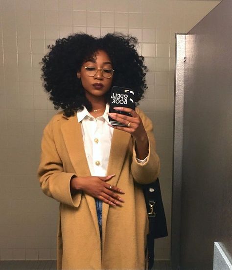 The Best Dressed Black Creatives On Instagram This Week - Essence Black Creatives, Black Femininity, Elegante Casual, Looks Black, Cute Fall Outfits, Black Women Fashion, Best Dressed, Black Is Beautiful, Rihanna