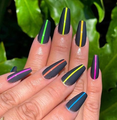 Neon Goth Nails, Black And Neon Nail Designs, Black Neon Nails, Black Light Nails, Black And Neon Nails, Minimalistic Nail Designs, Nail Designs With Lines, Gel X Nail Designs, Designs With Lines