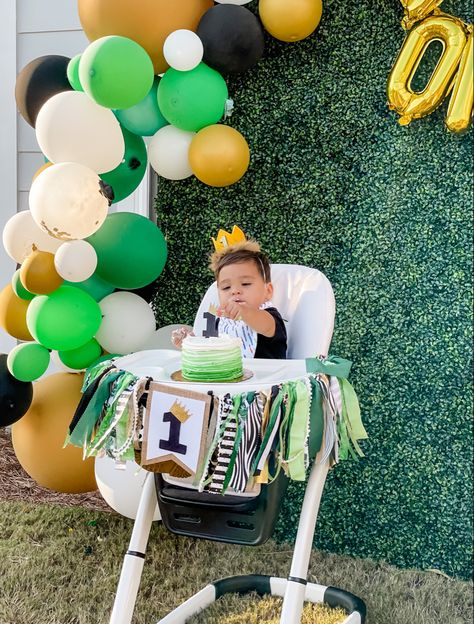 Highchair decor 1 Year High Chair Decor, Highchair Birthday Decor, Highchair Decor 1st Birthday, High Chair Decorations, Ninja Turtles Birthday Party, Baby Birthday Decorations, Boys 1st Birthday Party Ideas, Birthday Highchair, Baby Boy 1st Birthday Party