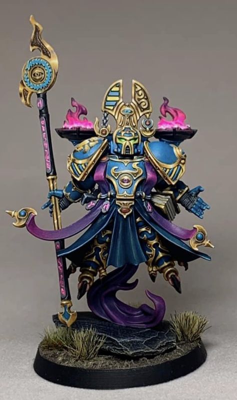 Thousand Suns Warhammer, Exalted Sorcerer 40k, Thousand Sons 40k Paint Schemes, Thousand Sons 40k Miniatures, Thousand Sons Paint Scheme, Thousand Sons 40k, Warhammer 40k Thousand Sons, Miniature Figures Fantasy, Warhammer 40k Tabletop