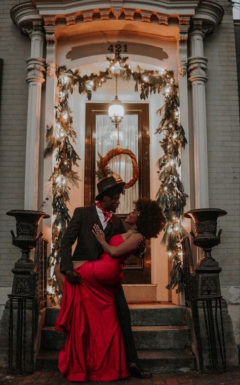 Black Love Christmas, Black And Red Christmas Photos, New Year Couple Pictures Photo Ideas, Christmas Aesthetic Black People, Couple Christmas Pictures Black People, Black People Christmas, Hair Shoots, Black Family Christmas, 23 Aesthetic