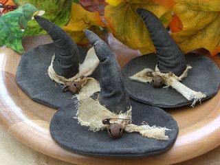 pRiMiTiVe Mini Witch Hats | by Faerie Nuff Wizard Hats, Witches Hats, Witch Hats, Spice Mix, Witch Hat, So Sweet, Fall Halloween, Wizard, Tiara