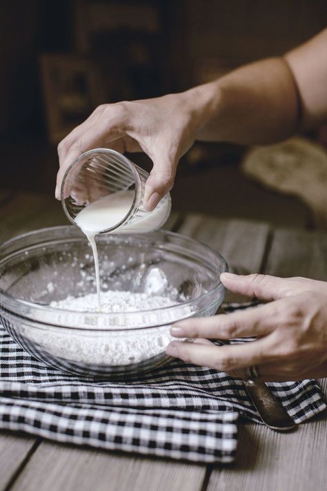 This classic how to make glaze icing recipe is a staple in our home and a simple one you should know how to make along with a handful of other frostings. This simple glaze icing recipe is filled with powdered sugar and is a great frosting alternative and perfect for cinnamon rolls, pound cake, sugar cookies and more! Glaze Icing Recipe, Icing Recipe For Cake, Glazed Icing Recipe, Powdered Sugar Icing, Glaze Icing, Inside Cake, Glaze For Cake, Sour Cream Pound Cake, White Cake Recipe