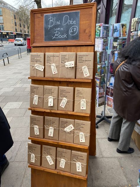 Vendor Book Display, Blind Date With A Book Display, Blind Book Date, Book Merchandising, Stores Aesthetic, Book Exchange Party, Vendor Booth Display, Book Swap, Aesthetic Gifts