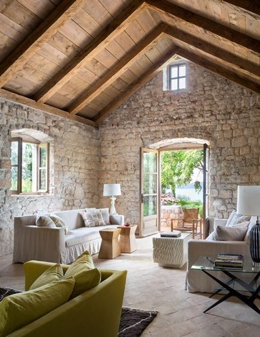 Wooden Ceiling Beams, Stone Wall Interior Design, Stone Walls Interior, Stone Cottages, Old Stone Houses, Wooden Ceiling, Casa Country, Stone Walls, Stone Cottage