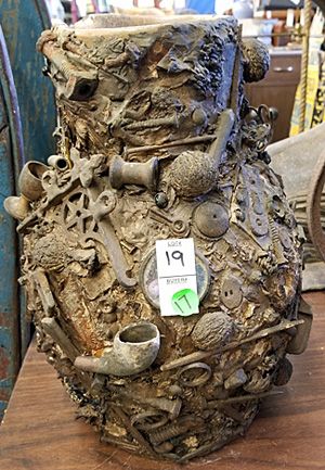 Memory jug beckons to an African folk art tradition – Auction Finds Memory Jugs How To Make A, Memory Jug, Glug Glug Jug, Black Amulet Jewelry With Oxidized Finish, Jug Jug Jeeve, Black American Culture, Clay Pipes, Face Jugs, Memory Jar