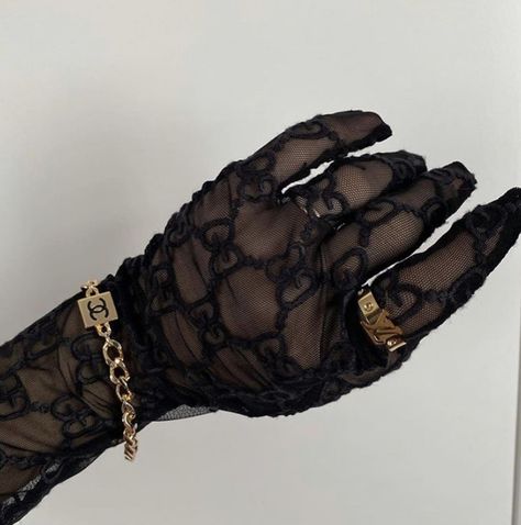 Jewelry Over Gloves, Gloves And Rings Aesthetic, Black Gloves With Jewelry, Black Mesh Gloves Outfit, Silk Gloves Aesthetic, Aesthetic Gloves, Lana Myers, Hand References, Gloves Aesthetic