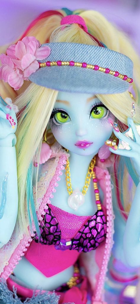 Monster High Redesign, New Monster High, Lagoona Blue, Custom Monster High Dolls, Monster High Art, Fantasy Art Dolls, Monster High Characters, Monster High Repaint, Fantasy Doll