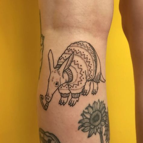 Aardvark Tattoo, Cat Notes, B Tattoo, Line Work Tattoo, Piercing Tattoo, Blackwork, Skull Tattoo, Cool Tattoos, Tattoo Ideas