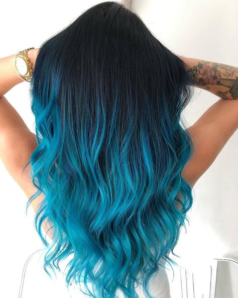 Blue Ombre Hair, Cute Hair Colors, Hair Streaks, Beautiful Hair Color, Ombré Hair, Hair Color Purple, Pretty Hair Color, Short Hair Color, Hair Color Blue