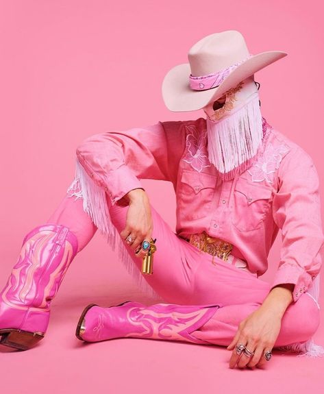 Orville Peck Disfarces Halloween, Orville Peck, Cowboy Aesthetic, Space Cowgirl, Looks Country, Space Cowboys, Southern Rock, True Identity, Baby Cowboy