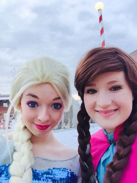 My friend and I's Elsa and Anna cosplay Elsa And Anna Cosplay, Anna Cosplay, Buzz Bee, Elsa And Anna, Elsa Anna, My Friend, Nct, Disney Princess, Disney Characters