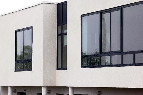 White Aluminium Windows Exterior, Alluminuim Windows, Black Window Frames Exterior Houses, Flush Windows, Aluminum Windows Design, Black Windows Exterior, Windows Aluminium, Minimalist Window, Black Window Frames