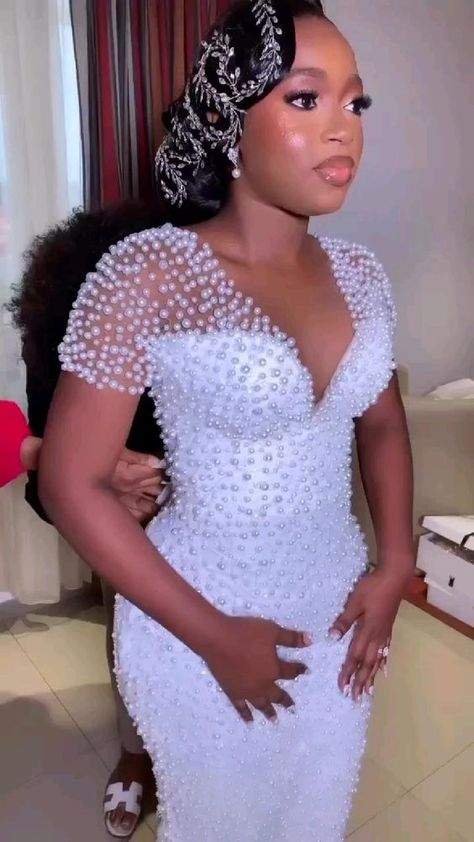 Nigerian Lace Styles For Wedding, Wedding Frock Designs, Lace Styles For Wedding, Latest Wedding Gowns, Style For Wedding, Lace Dress Classy, African Bridal Dress, Nigerian Lace Styles Dress, Nigerian Lace Styles