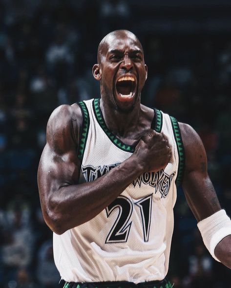 Kevin Garnett Wallpaper, Iconic Nba Wallpaper, Iconic Basketball Pictures, Minnesota Funny, Kevin Garnett Celtics, Iconic Nba Photos, Basketball Kevin Durant, Boston Celtics Basketball, Kevin Garnett