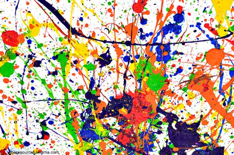 Jackson Pollock inspired splatter art project. Kids of all ages will enjoy this fun process art project. It's a great outdoor summertime art project for kids. Jackson Pollock Art, Abstract Art Projects, Splatter Art, Art Projects For Kids, Paintings Famous, Action Painting, Drip Painting, Unique Paintings, Jackson Pollock