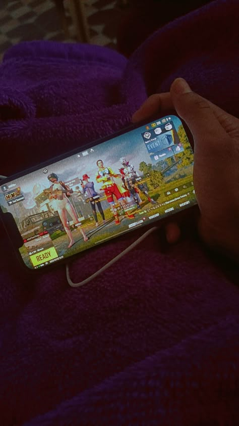 Pubg Snapchat, Pubg Snap, Pubg Mobile Fake Story, Playing Pubg Snap, Gaming Snap, New Phone Snapchat Story, Patiala Car Snapchat Story, Car Snapchat Stories Punjabi, Boyfriend Pranks Pictures