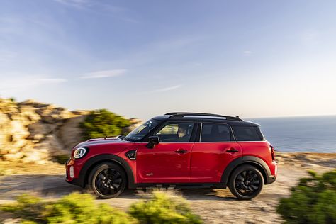 2022 Mini Cooper SD Countryman ALL4 Side Wallpapers (18) - NewCarCars Mini Cooper Sd, New Car Wallpaper, High Resolution Wallpapers, Mini Countryman, Wallpaper Gallery, Car Images, Future Car, Car Wallpapers, Mini Cooper