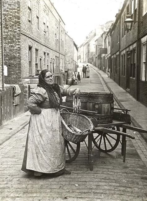 C73 Thomas Carlyle, Victorian Life, Victorian London, London History, English History, Old London, Vintage London, British History, White Photo